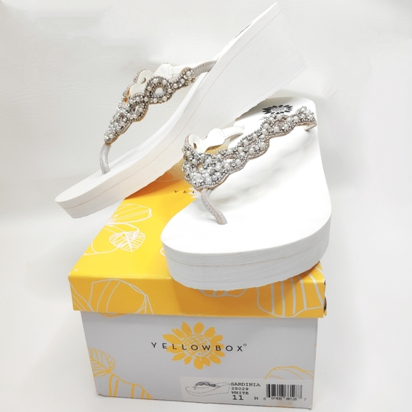 yellow box flip flops size 11